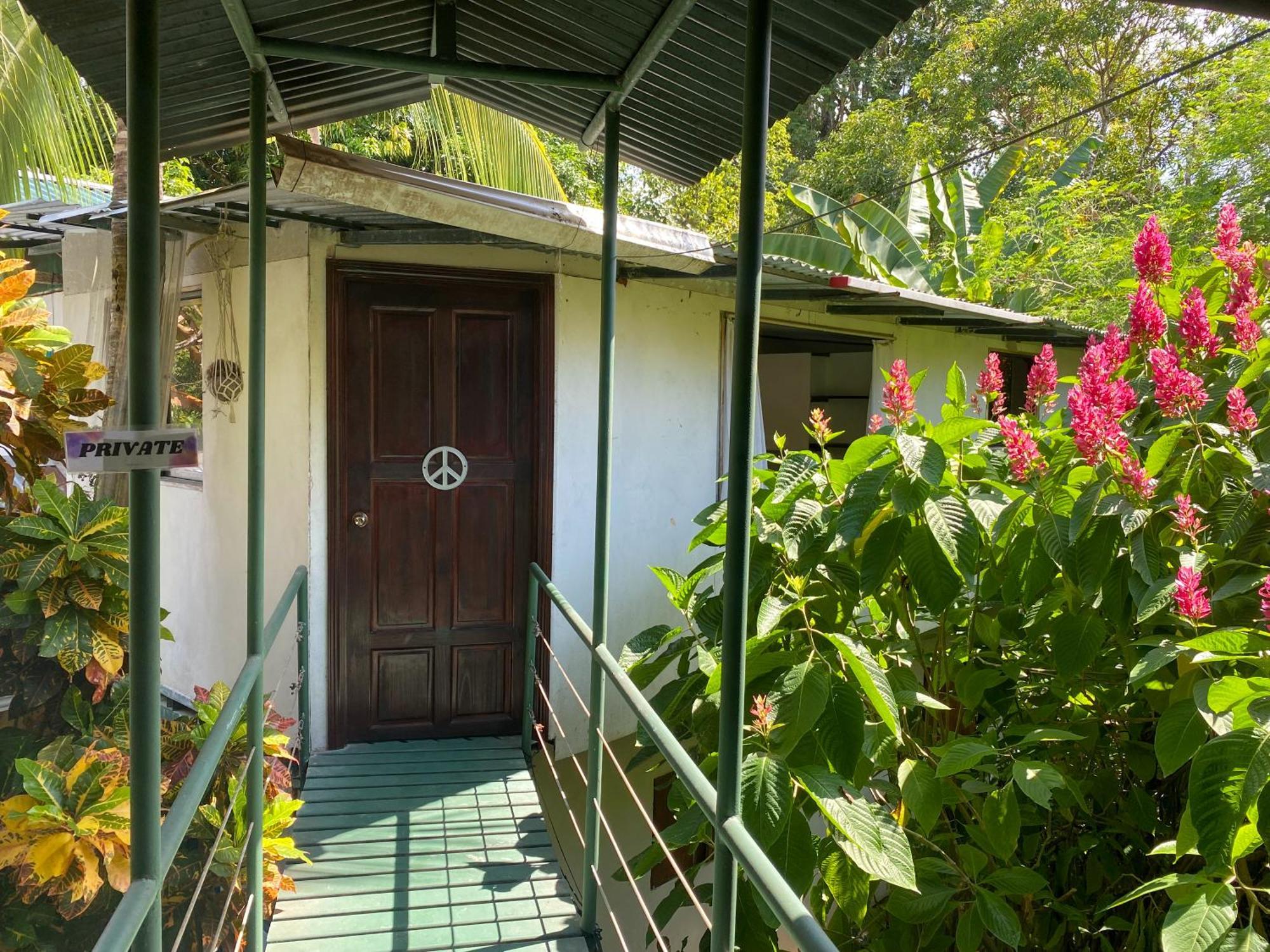 La Ruka Hostel Puerto Viejo de Talamanca Phòng bức ảnh